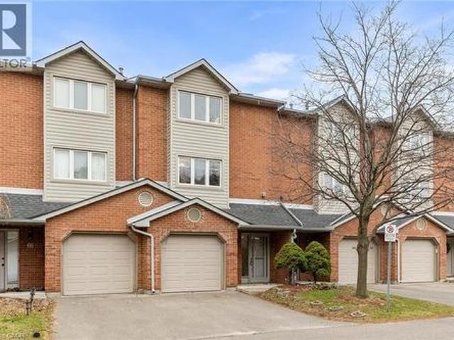 72 Stone Church Road W Unit# 67, Hamilton, ON, L9B 2H8 townhouse for sale | Listing ID 40817 | Royal LePage