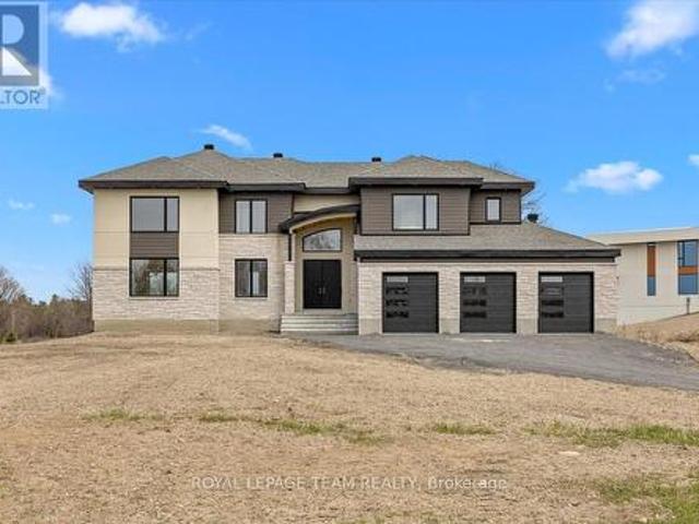 72 Synergy Way, Ottawa, ON, K2W 0K3 house for lease | Listing ID X13534 | Royal LePage