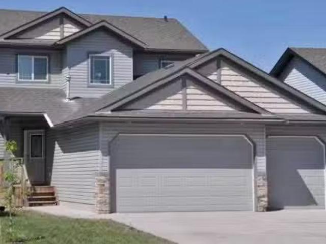 7306 115B Street, Grande Prairie, AB, T8W 0J5 house for sale.
