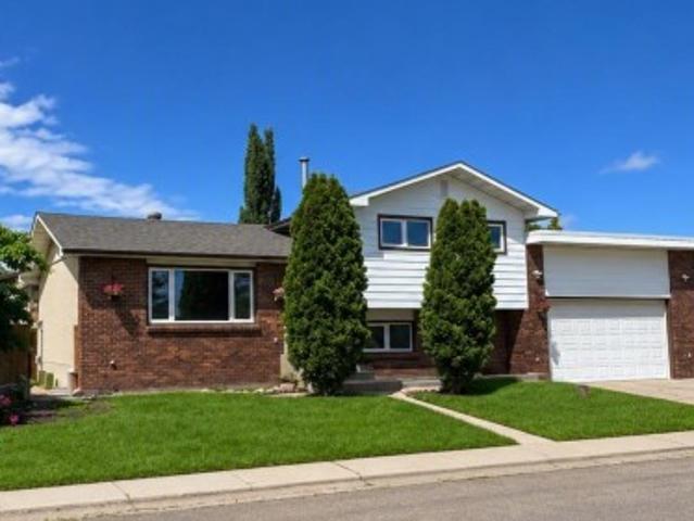 7312 Avenue Nw, Edmonton, AB, T5C 2L5 house for sale | Listing ID E4498 | Royal LePage