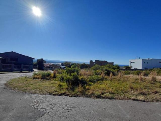 732 m² Land available in Wavecrest