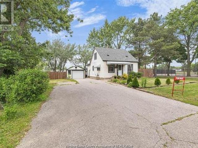 732 Vanier Street, Windsor, ON, N8X 3E6 house for sale | Listing ID 25017 | Royal LePage