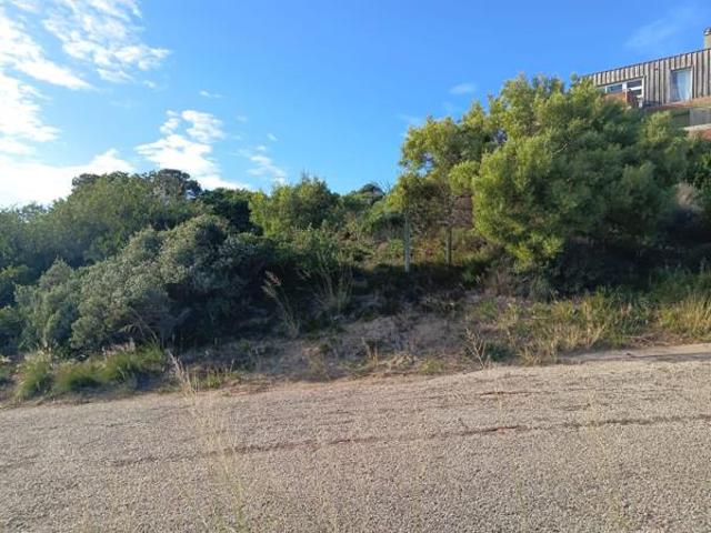 735 m² Land available in Paradise Beach