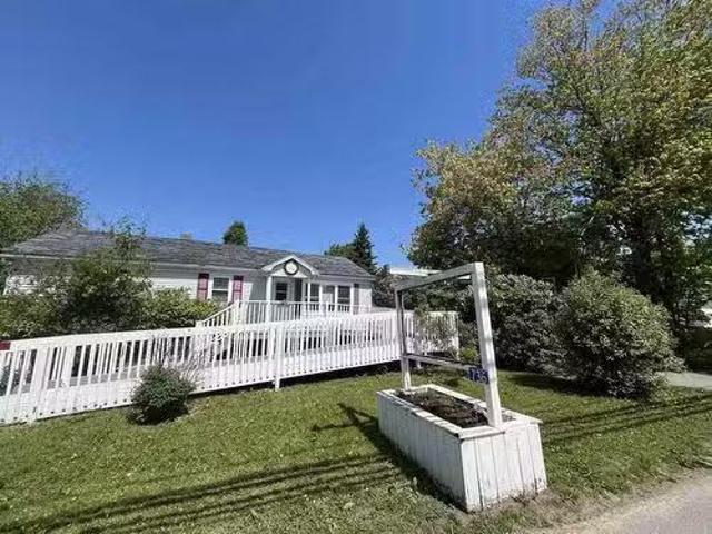 736 Highway 2, Elmsdale, NS, B2S 1E9 commercial for sale Li.