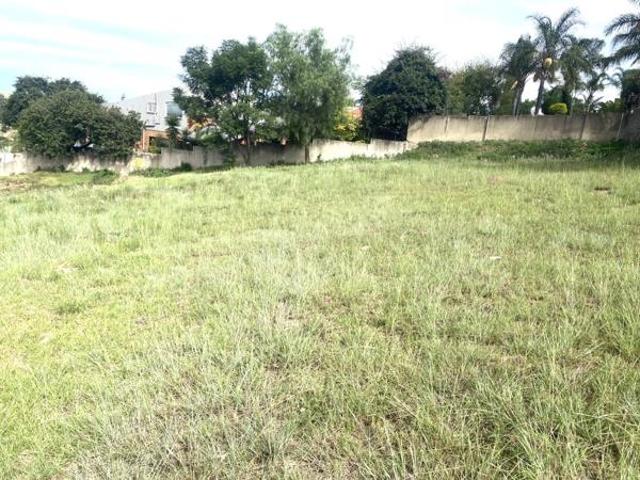 736 m² Land available in Highveld Park