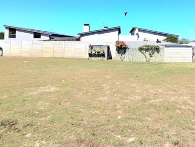 736 m² Land available in Hopefield