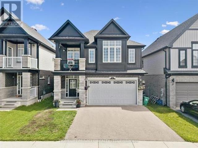 736 Wood Lily Street, Waterloo, ON, N2V 0C3 house for sale | Listing ID X13481 | Royal LePage