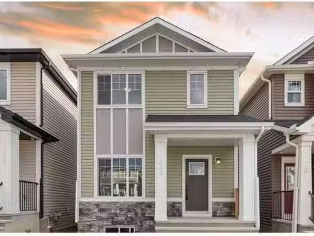 738 Bayview Hill Sw, Airdrie, AB, T4B 5M4 house for sale Li.