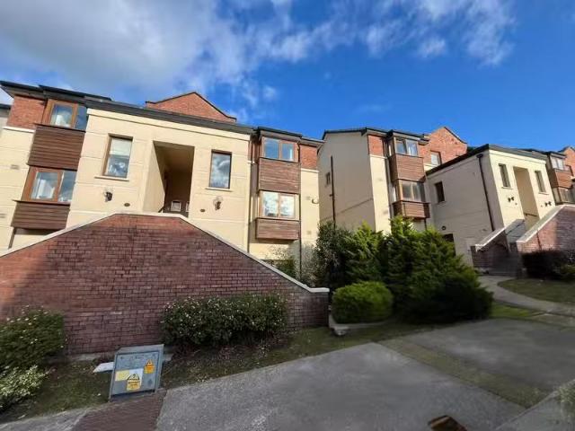 77 The Oaks, Maryborough Ridge, Douglas, Co. Cork, T12VW86 is.