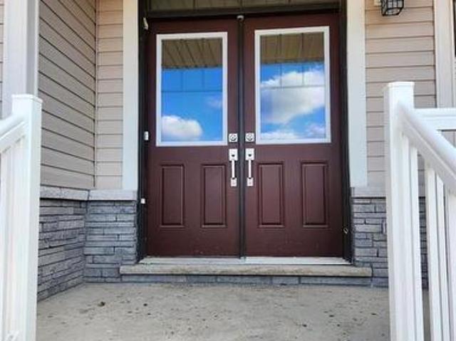 77 Wintergreen Crescent, Haldimand, ON, N3W 0H8 house for lease | Listing ID X13414 | Royal LePage