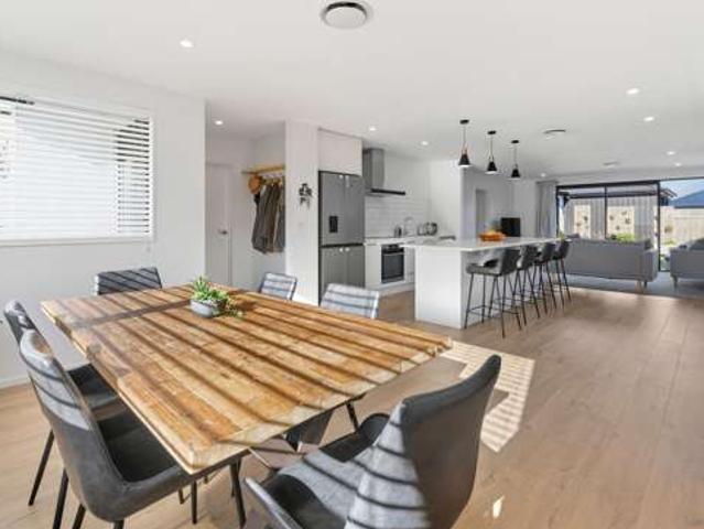 77 Bannister Street, Jacks Point, Queenstown