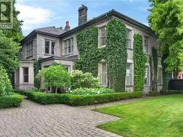 77 Claremont Drive, Hamilton, ON, L9C 3N4 Luxury House for s.