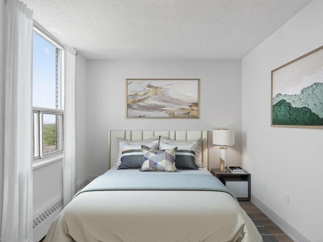 77 Davisville 1 Bedroom Apartment for Rent at 77 Davisville Ave, Toronto, ON M4S 1G4 Davisville Village