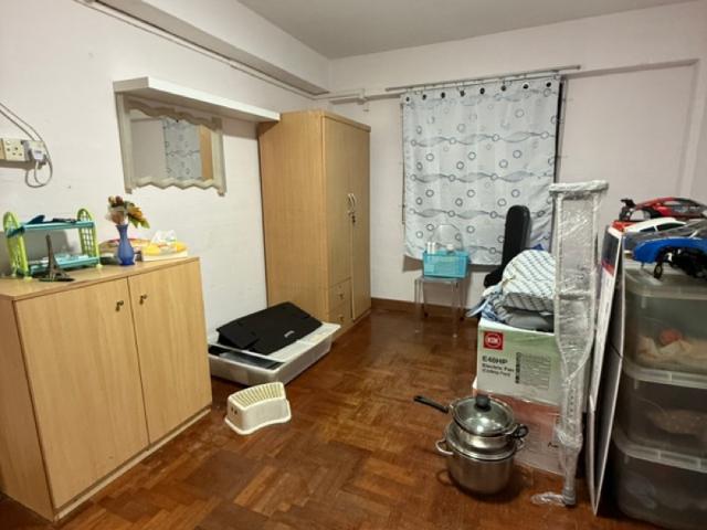 77 Lorong Limau HDB Apartment For Sale, $358,000, 2 Bed 1 Bath 635 sqft $564.00 psf