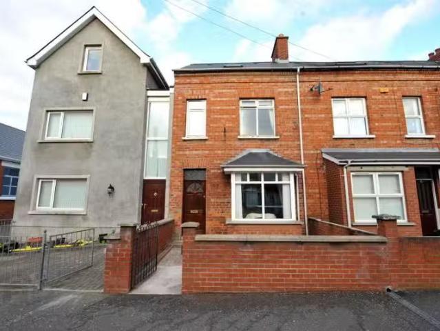 77 Lower Windsor Avenue