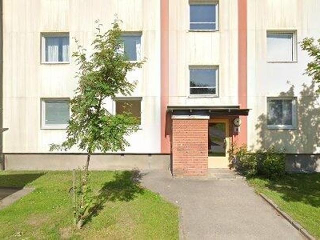 77 m2 lägenhet uthyres i Flen