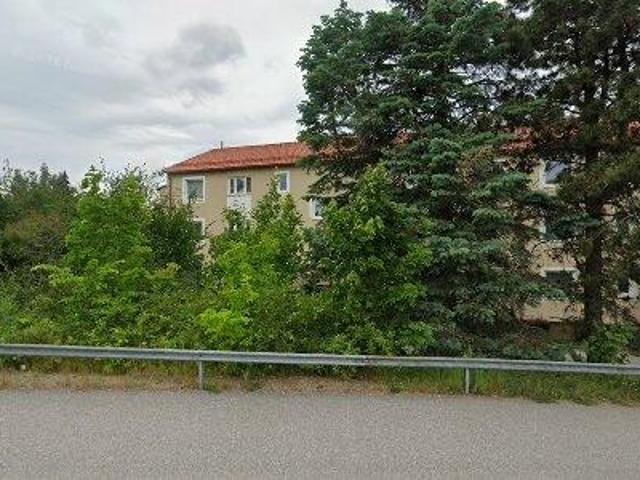 77 m2 lägenhet uthyres i Flen