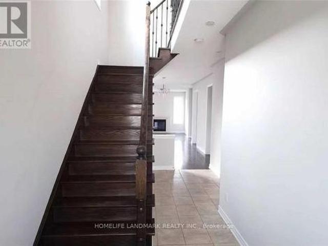 77 Reynolds Crescent, Aurora, ON, L4G 0J1 house for lease | Listing ID N13680 | Royal LePage