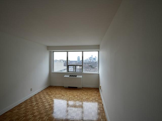 77 St Clair Avenue East 1 Bedroom Apartment for Rent at 77 St Clair Ave E, Toronto, ON M4T 1M5 Deer Park