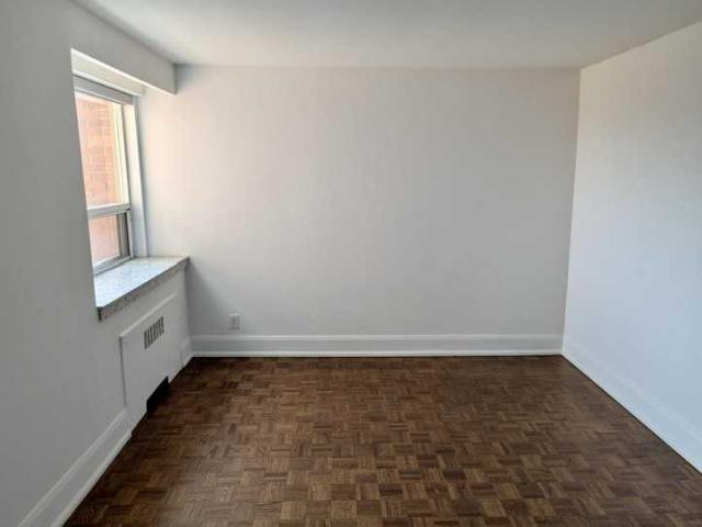 77 St Clair Avenue East 1 Bedroom Apartment for Rent at 77 St Clair Ave E, Toronto, ON M4T 1M5 Deer Park