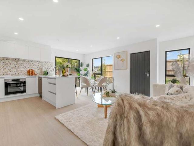 77A Buckland Road, Mangere East, Manukau City
