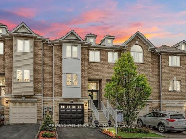 740 Maxman Street, Mississauga | 4+1Beds/4Bath, Townhouse, $3,300/mo | Condos. Ca