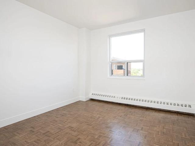 7411 & 7433 Yonge St. and 20 & 30 Clarke Ave 2 Bedroom Apartment for Rent at 7433 & 7433 Yonge St. And 20 & 30 Clarke Ave, Markham, ON L3T 2B7 Thornhill