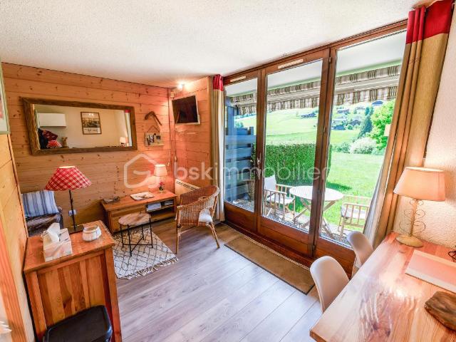 74120 PRAZ SUR ARLY – STUDIO ORIENTÉ SUD AVEC ALCÔVE NUIT INDÉPENDANTE 4 COUCHAGES PROCHE DOMAINE SKIABLE ET CENTRE VILLAGE