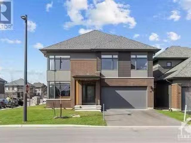 741 Wooler Place, Gloucester, ON, K1T 0T5 house for sale Li.