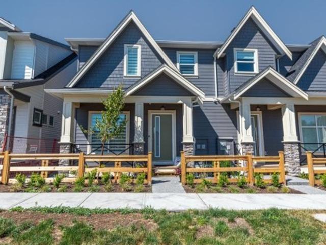7424 Street, Langley, BC, V2Y 3R7 house for sale | Listing ID R3126 | Royal LePage