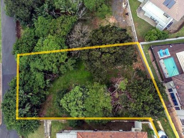 744 m² Land available in Shelly Beach