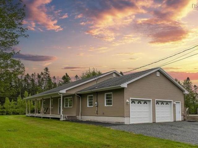 7450 Highway 14, Nine Mile River, NS, B2S 2T8 house for sale | Listing ID 202618 | Royal LePage