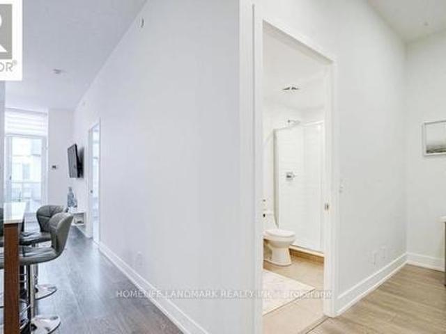745 9 Yonge Street, Richmond Hill, ON, L4C 1V4 lease for lease | Listing ID N13153 | Royal LePage