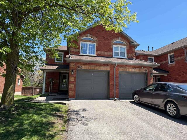 745 Caradonna Crescent, Newmarket | For Sale @ $699,990 | Condos. Ca