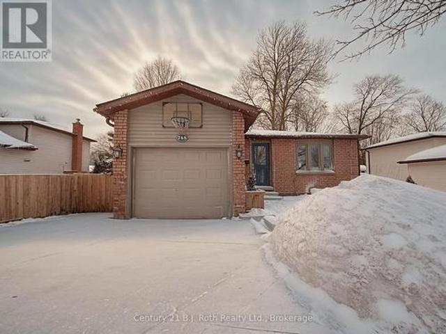 745 Algonquin Drive, Midland, ON, L4R 4Z9 house for sale | Listing ID S12006 | Royal LePage