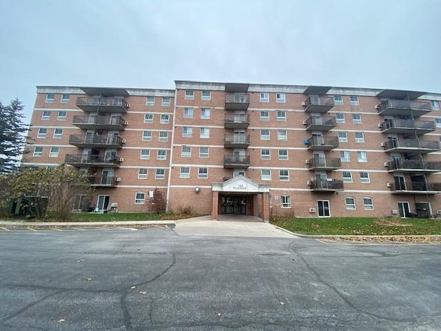 745 Davis Drive Unit 406 2 bed, 1 bath | 406