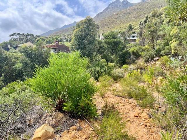 746 m² Land available in Mountainside