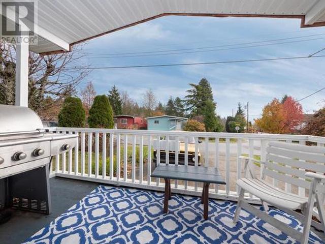 747 Cascade Crescent, Gibsons, BC, V0N 1V9 house for sale | Listing ID R2948 | Royal LePage