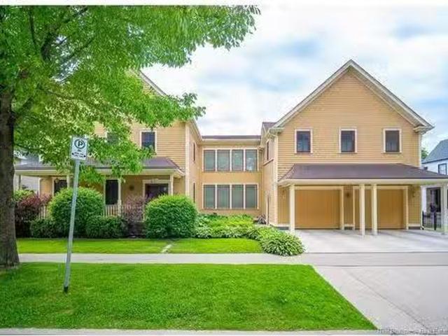 748 Churchill Row, Fredericton, NB, E3B 1P8 house for sale.