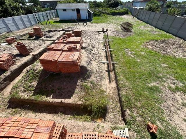 748 m² Land available in Paradise Beach
