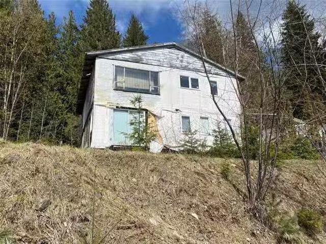 7497 Anglemont Way, Anglemont, BC, V0E 1M8 house for sale L.