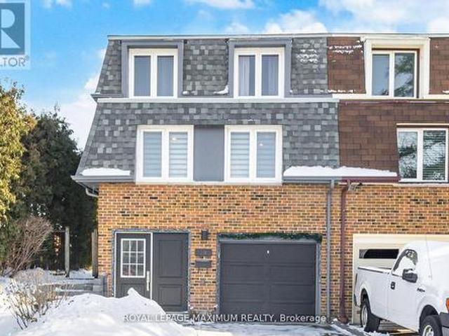 7493 Bybrook Drive, Mississauga, ON, L4T 3R4 house for sale | Listing ID W12835 | Royal LePage