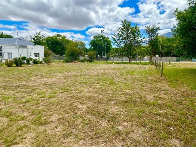 749 m² Land available in Swellendam