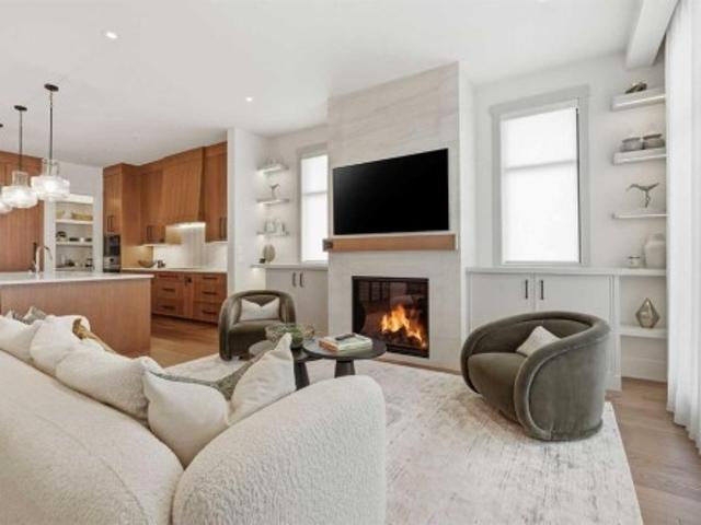 749 Serenity Bend, Heritage Pointe, AB, T1S 3X3 house for sale | Listing ID A2282 | Royal LePage