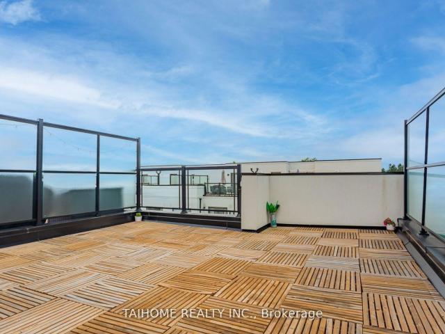 74 400 Alex Gardner Circle, Aurora | Sold, N12501 | Condos. Ca