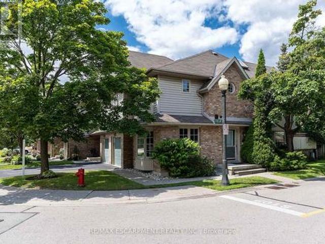 74 3333 New Street, Burlington, ON, L7N 1N1 townhouse for sale | Listing ID W12323 | Royal LePage