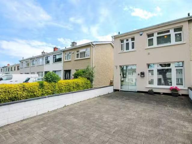 74 The Crescent, Millbrook Lawns, Dublin 24