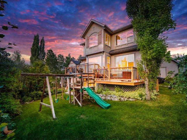 74 Tuscany Springs Hill NW