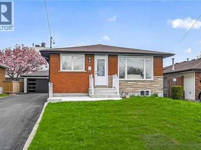 74 Victor Boulevard, Hamilton, ON, L9A 2V4 house for sale | Listing ID 40834 | Royal LePage