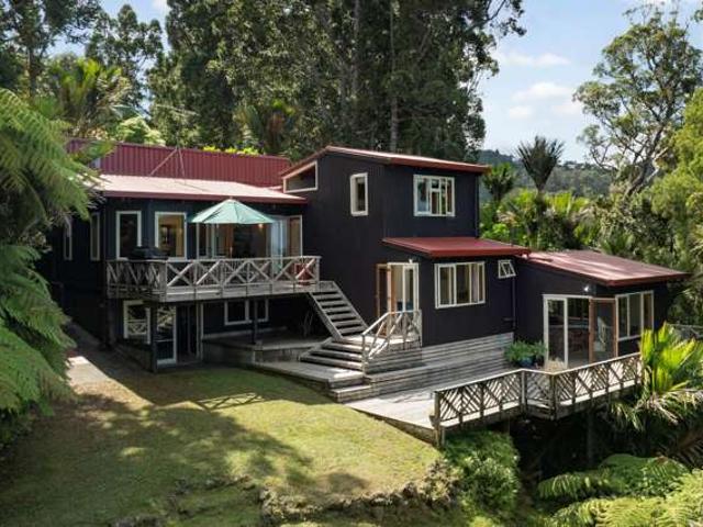 74 Wood Bay Road, Titirangi, Waitakere City